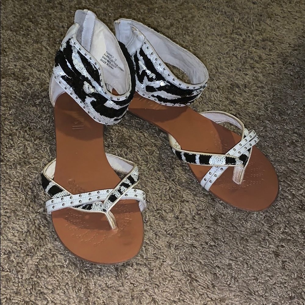 Zigi girl size 10 sandals.
